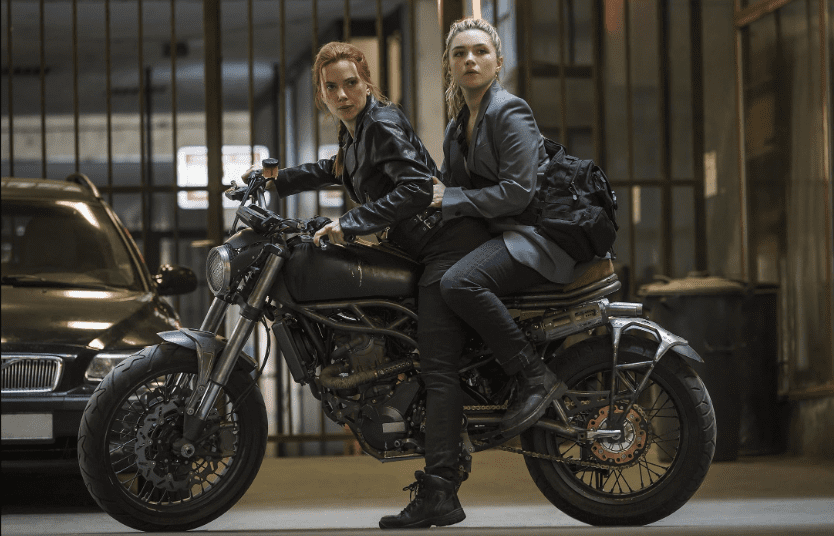 Scarlett Johansson and Florence Pugh in Black Widow (2021)